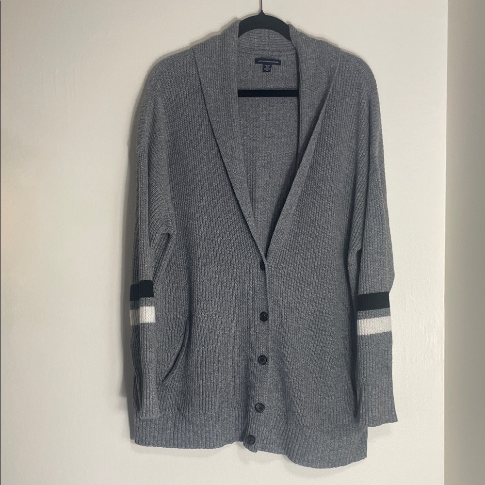 🩶 American Eagle Shawl Collar Cardigan Sweater Gray Size XL (Fits M–L)